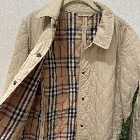Burberry Beige Quilted Utility Jacket with Signature Check Trim - Picture 4 of 8